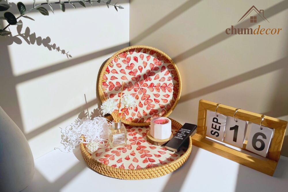 Pink Floral Round Rattan Tray Pink Floral Round Rattan Tray